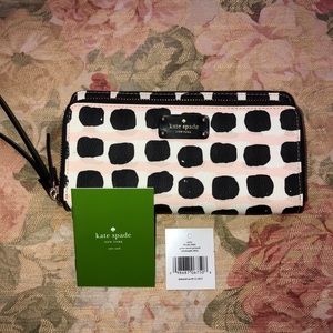 NWT Kate Spade Grove Street Anita Wristlet